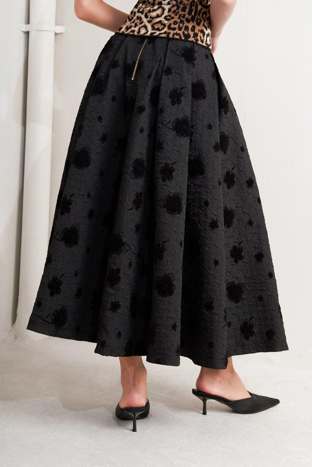 Noir Blooming Romance Woven Full Midi Skirt - Flying Tomato