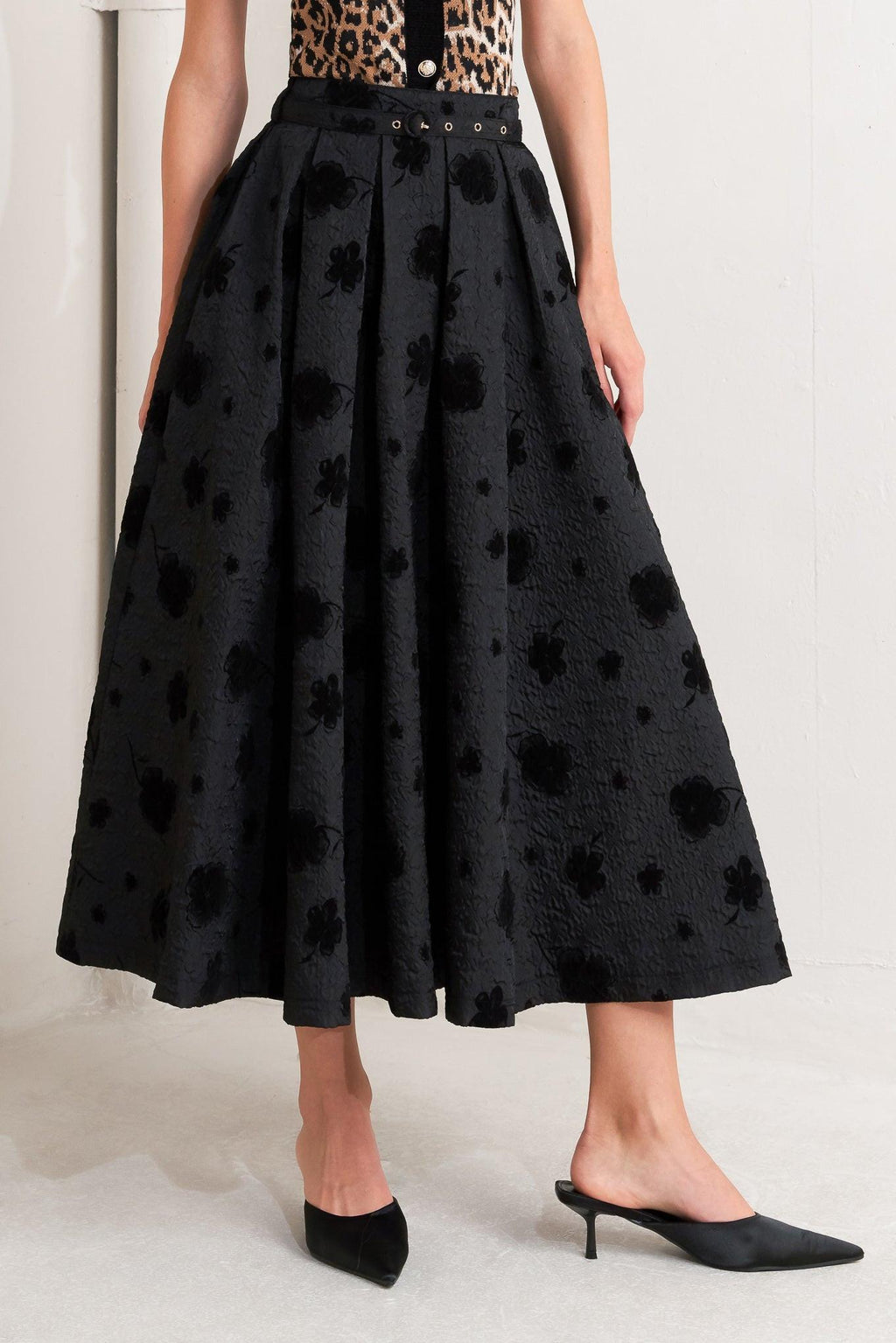 Noir Blooming Romance Woven Full Midi Skirt - Flying Tomato