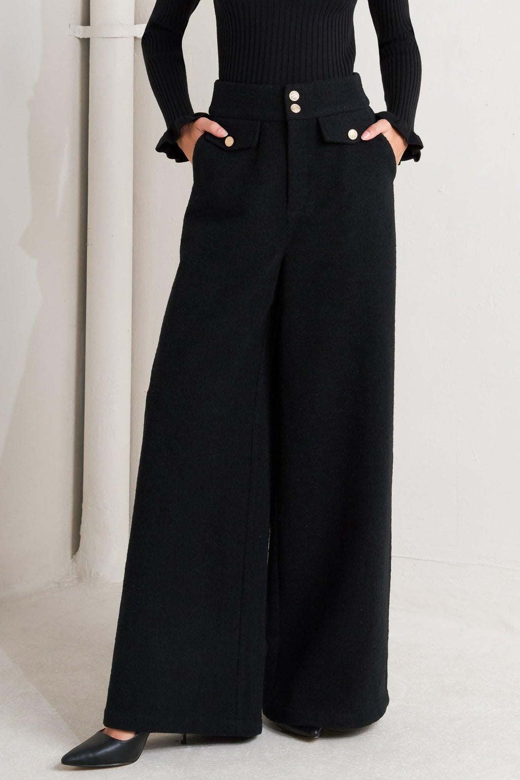 Prestige Volume Woven Pants - Flying Tomato